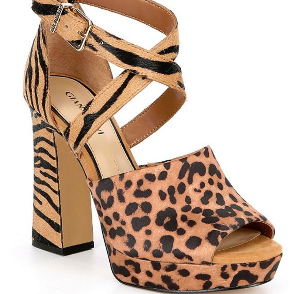 NEW Gianni Bini Animal Print Sandal Heels - Picture 2 of 3